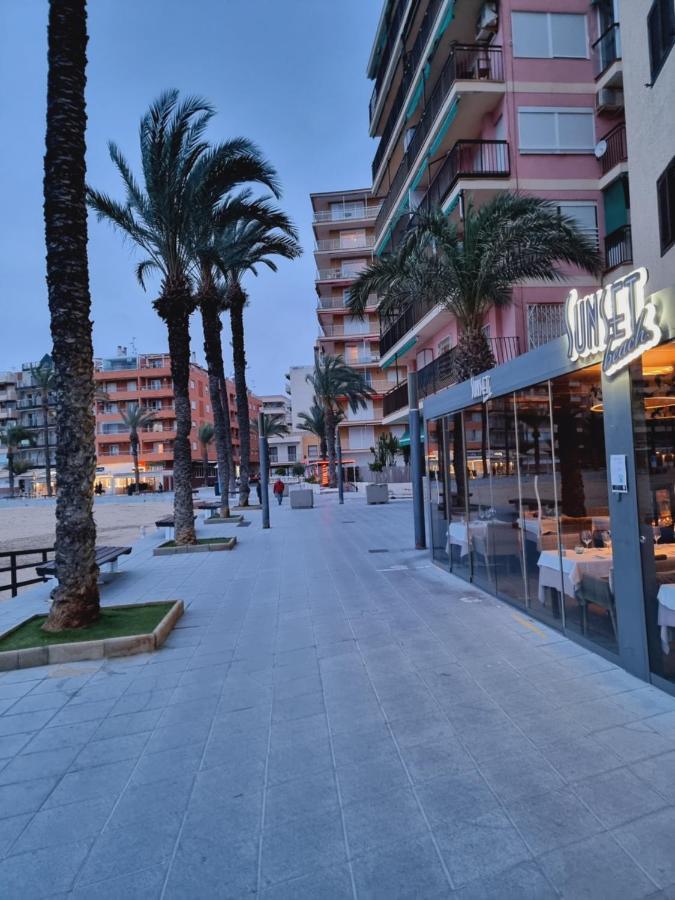 Luxury Evita Apartments In Torrevieja Eksteriør billede