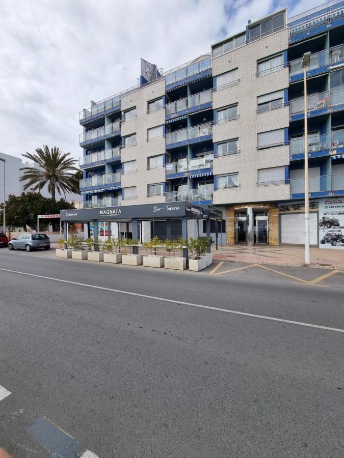Luxury Evita Apartments In Torrevieja Eksteriør billede