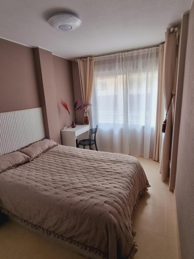 Luxury Evita Apartments In Torrevieja Eksteriør billede